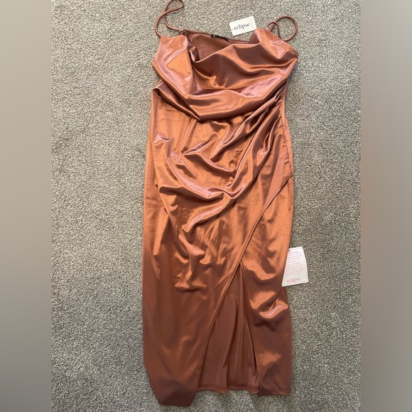 Silky Dress - Picture 2 of 4